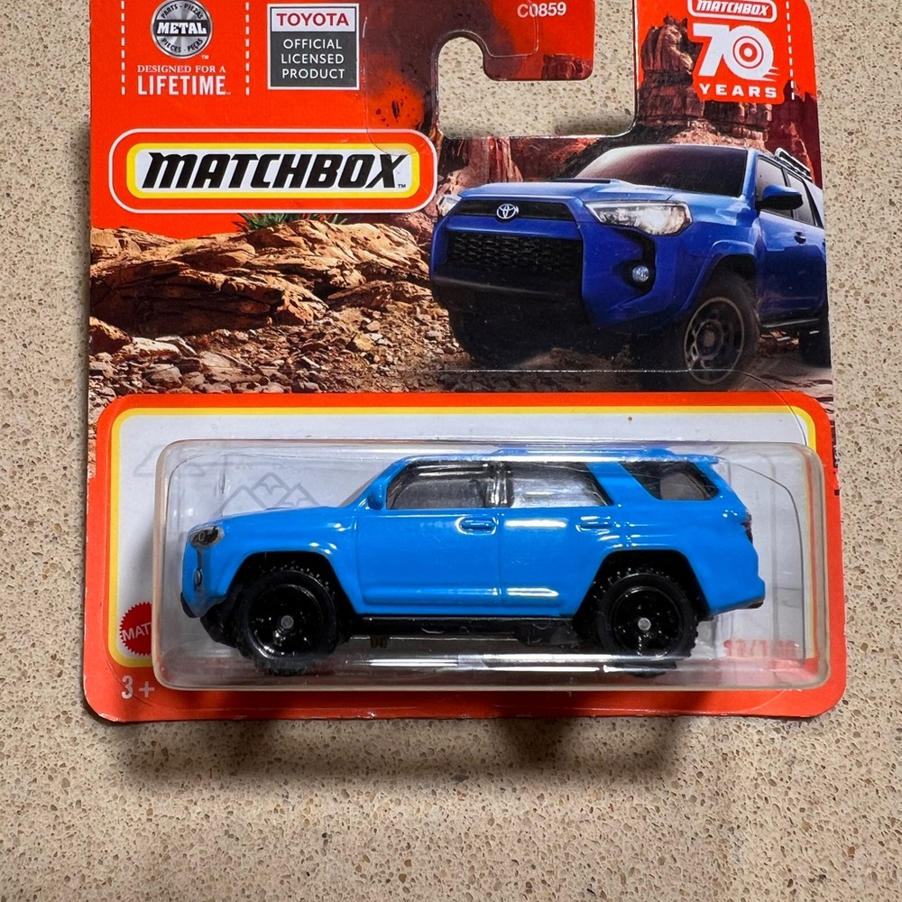 Toyota 4Runner - SUV - Diecast Matchbox